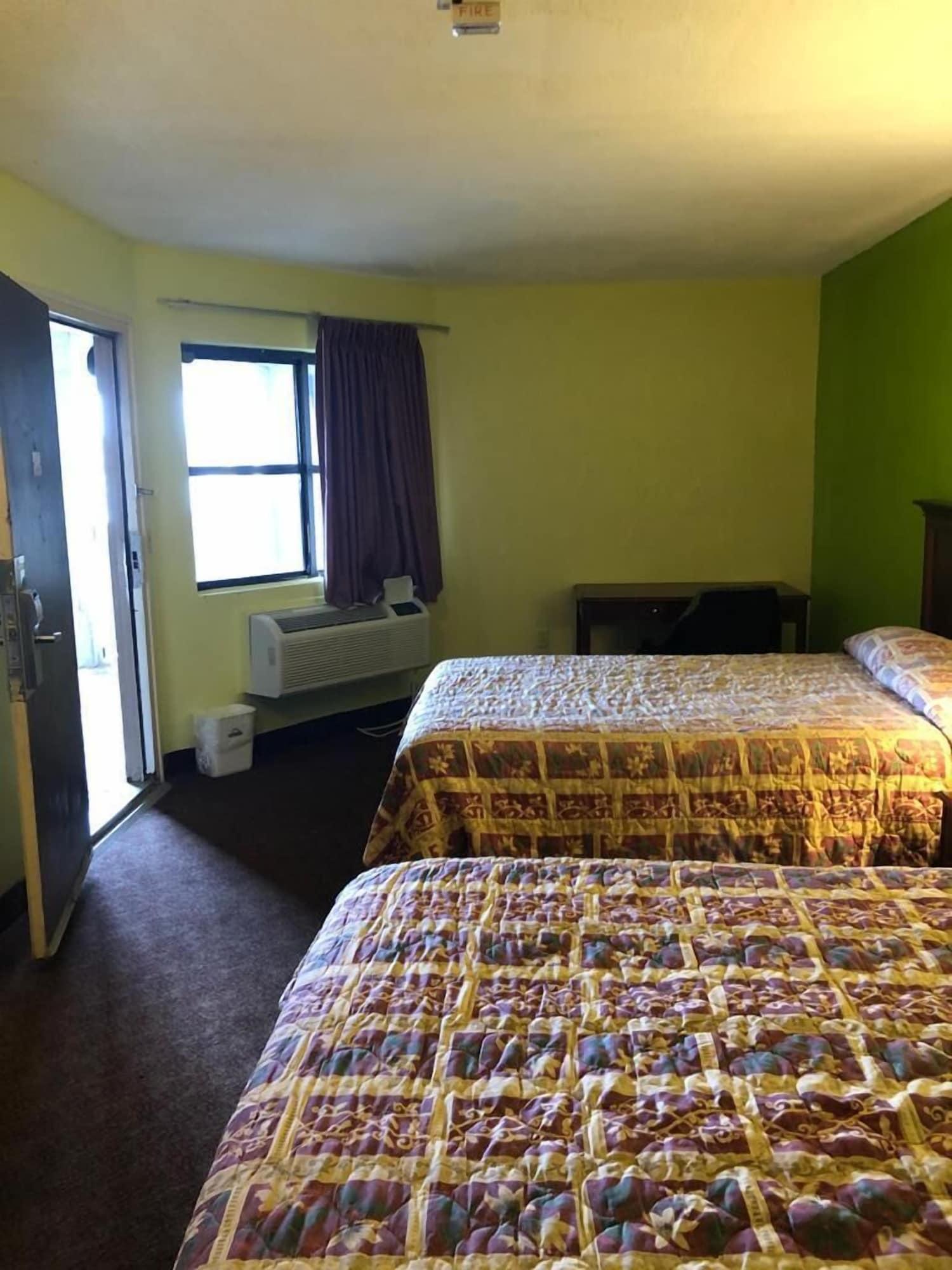 Travel Inn Motel Хартфорд Экстерьер фото