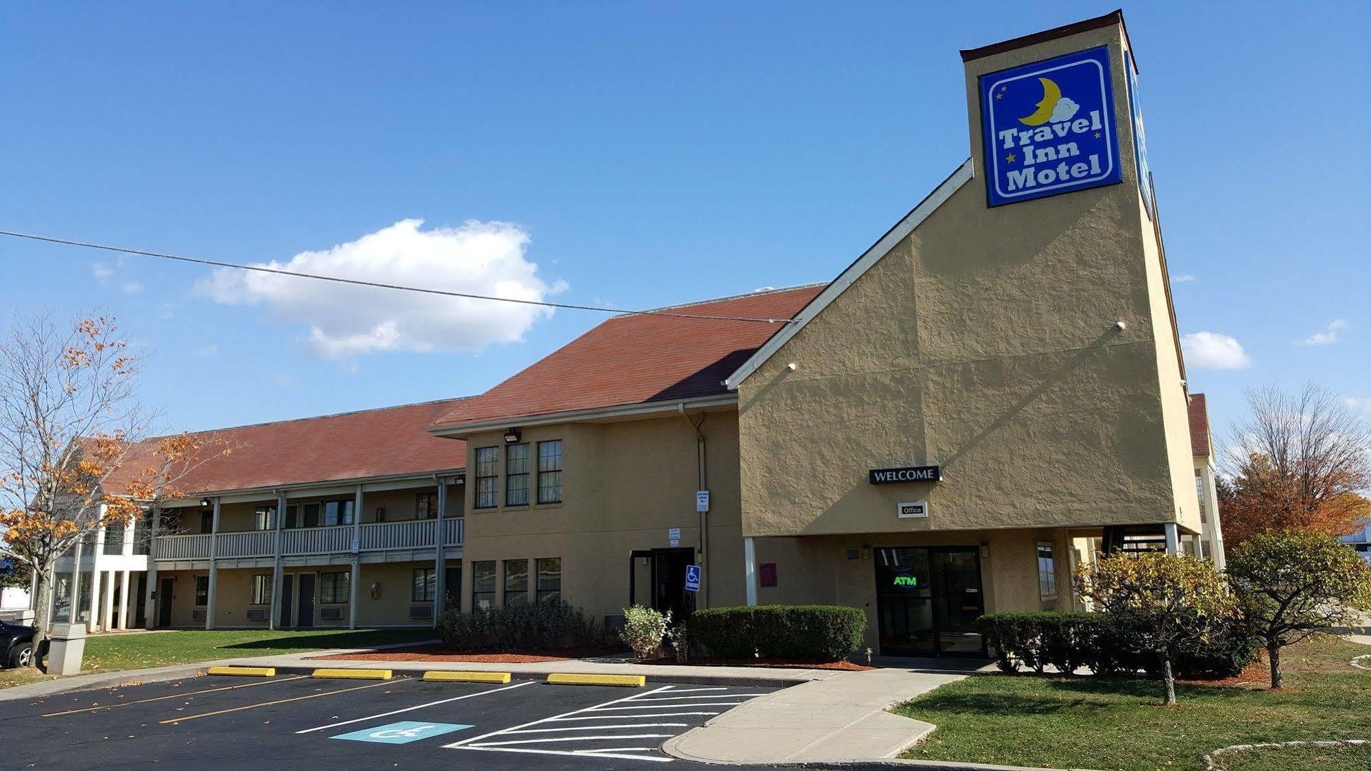 Travel Inn Motel Хартфорд Экстерьер фото